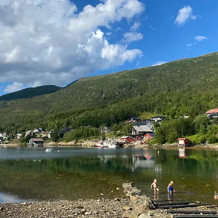 Cosy Near The Sea And Nature In Kaldfjorden *